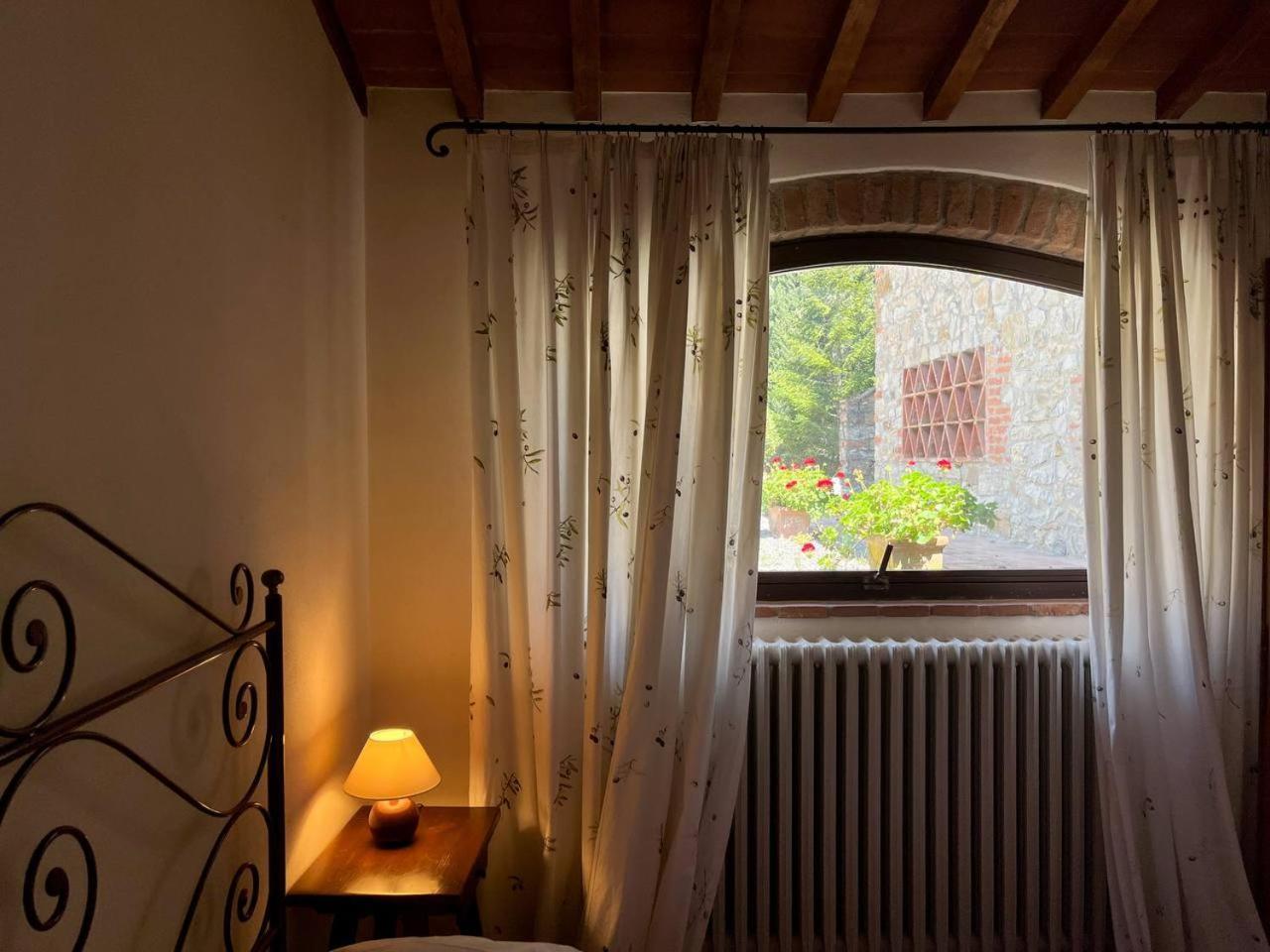 Il Cascino Guest House เกรเว อิน เคียนตี ภายนอก รูปภาพ
