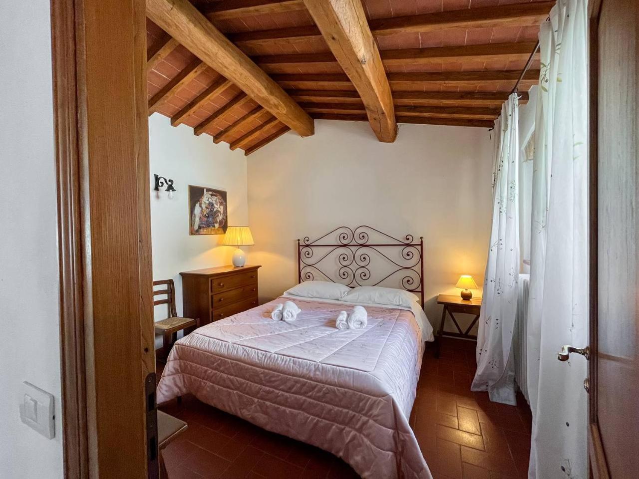 Il Cascino Guest House เกรเว อิน เคียนตี ภายนอก รูปภาพ